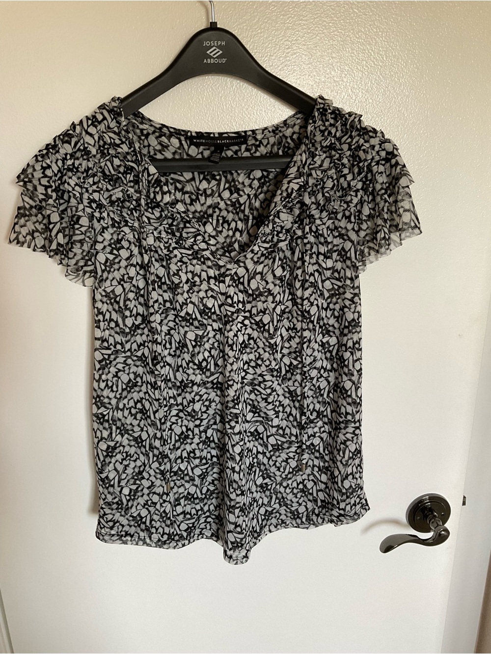 White House Black Market Black and White Printed Ruffle-Sleeve Blouse